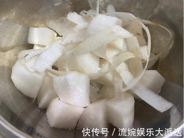 腌萝卜用白醋还是陈醋专业厨师传授技巧,简单快手又脆爽