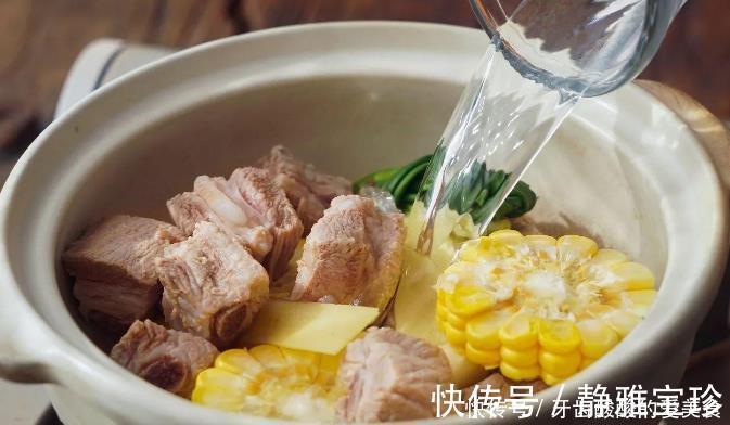 排骨汤|炖排骨汤,不要放“3样料”,教您正确做法,排骨汤鲜香味道好