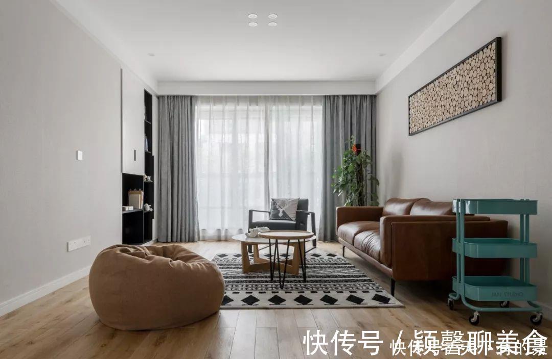 传统客厅已经过时了!现在年轻人喜欢这样装,真是太有想法了
