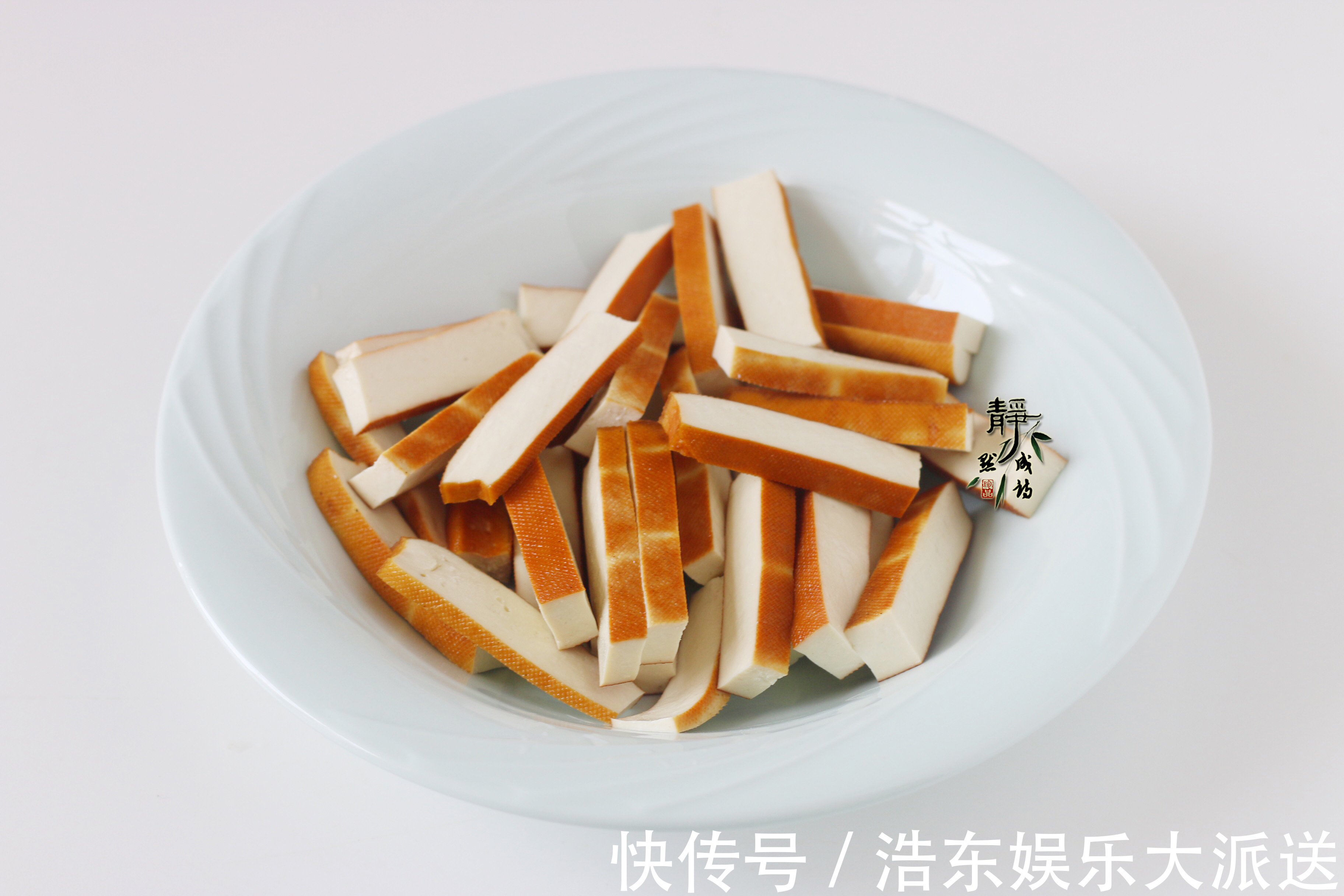 韭菜|夏天来了，凉拌菜最受欢迎，教你一道百吃不厌的凉菜，吃着超过瘾