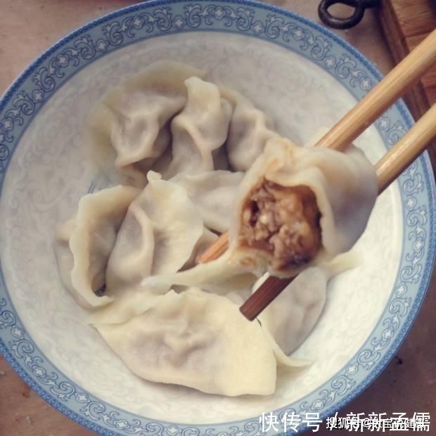 北方人过节爱吃饺子,营养师建议有一种饺子最好别吃了