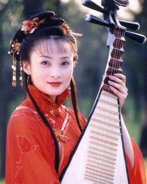 你是什么脸型就梳什么刘海，这4种刘海太显气质了