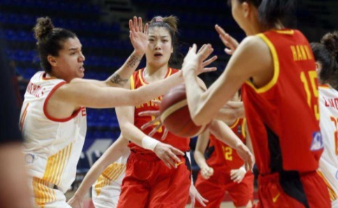 法国|103-70!中国女篮完胜法国,3连胜轻取小组第一,轻松晋级世界杯