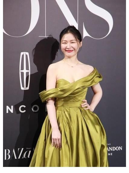 蔡徐坤|如何评价《奔跑吧》第7期金靖和蔡徐坤的互动？