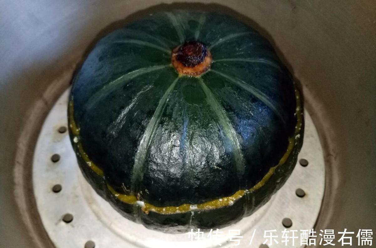 营养健康|南瓜蒸蛋搭配上牛奶,香甜可口营养健康,入口即化