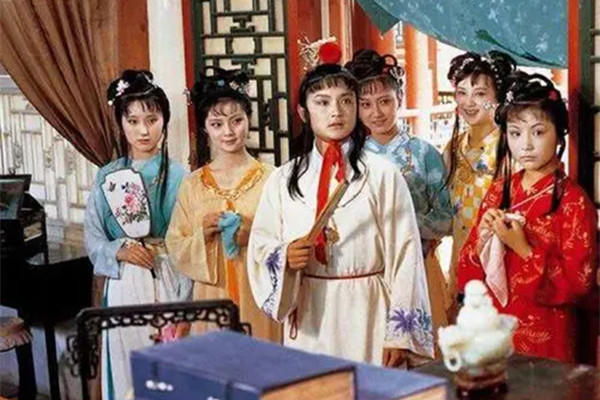 袭人&史湘云80回后做了秦淮歌女?袭人秘密送的玛瑙碟子:促成情断湘江