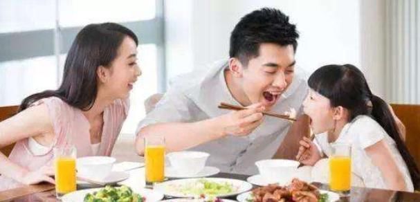 行为|起床后有3种行为会加速发胖,如果有还不改,就别抱怨“大象腿”