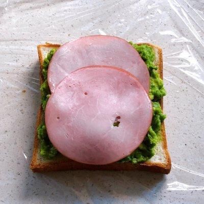 切吐司|#丘比三明治#鸡蛋牛油果三明治