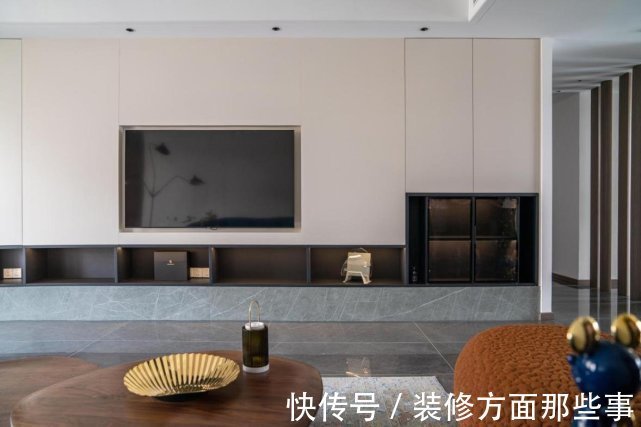 卡通|200㎡的海景大平层,同一空间中,兼具沉稳大气、时尚跳跃