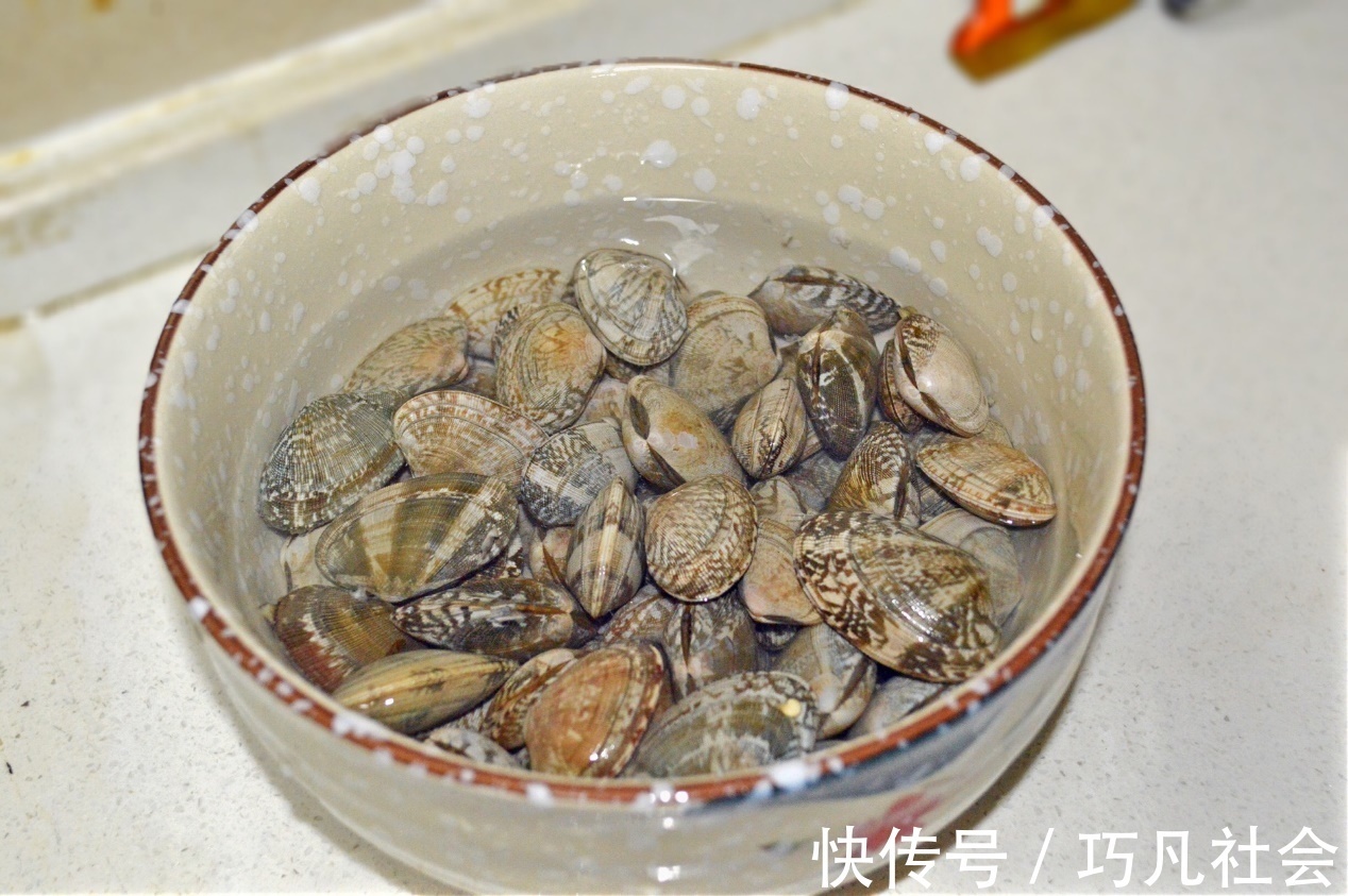 金针菇|花甲味道鲜美,制作简单,健康有营养