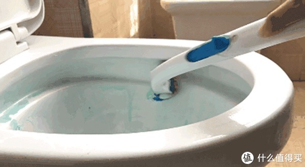 厕所里有异味怎么办?学会日本太太的6个小妙招,让厕所一尘不染