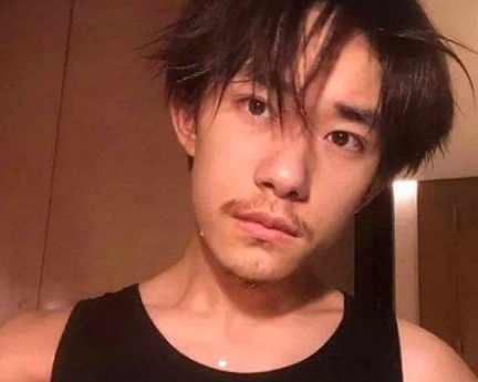 男星颜值翻车有多狠?鹿晗直怼镜头飙血压,黄子韬黑眼圈太可怕