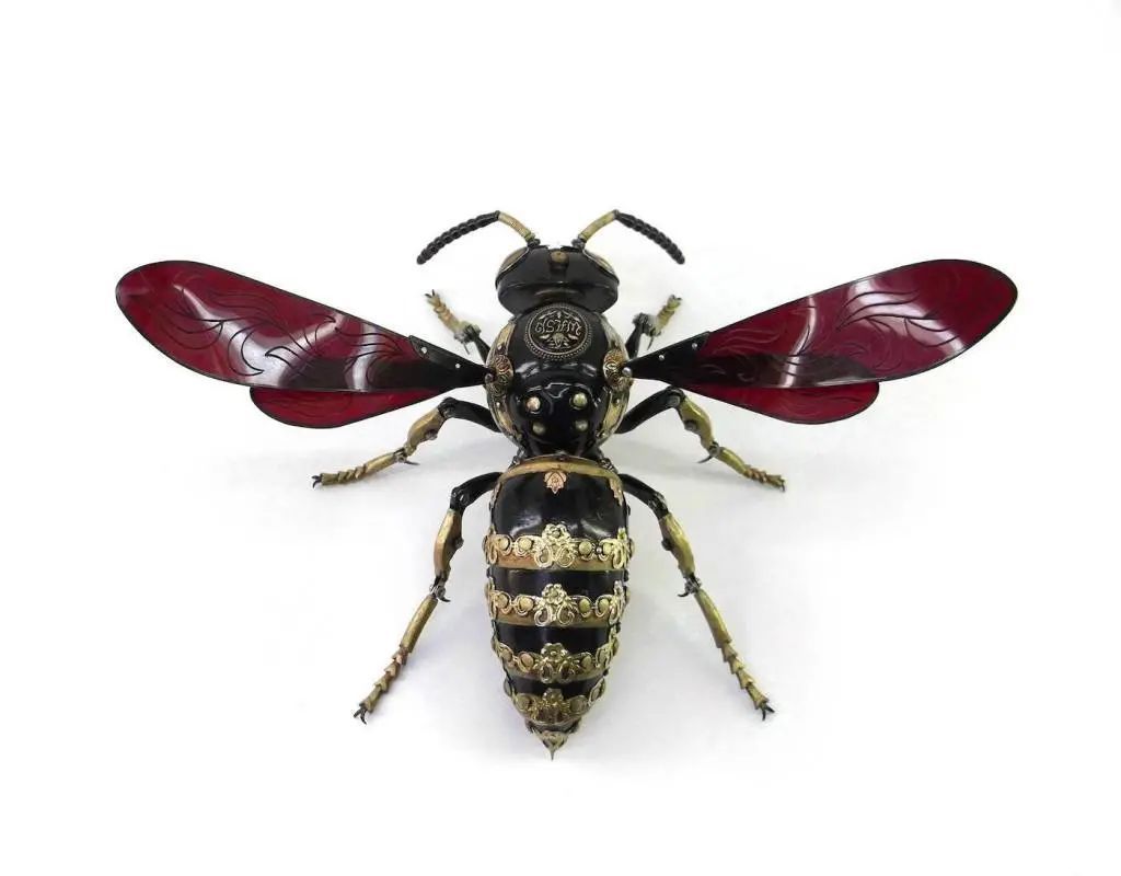 雕塑家$雕塑家收集废铁,打造朋克风金属动物,制作过程和作品都非常酷