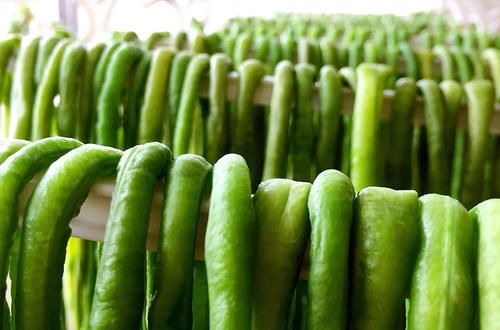 晒干豆角，有人焯水有人直接晒，都不对，教您1招，耐保存更好吃