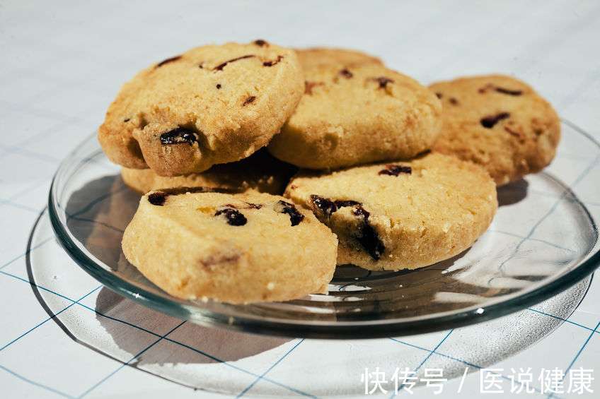 糖尿病|这6个行为,不利于血糖稳定,不想诱发糖尿病,及时改正