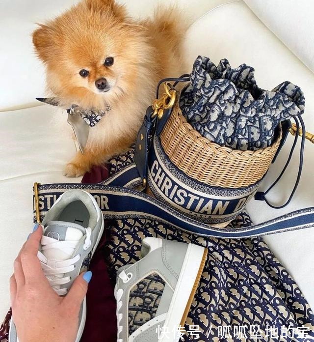 oblique 我和钟楚曦的度假差距 就是这只草编包！