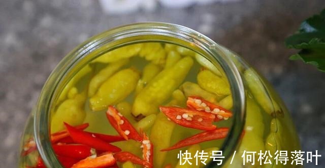凤爪|麻辣无骨凤爪的做法,详细的去骨步骤,不吐骨头,一口一个真香!