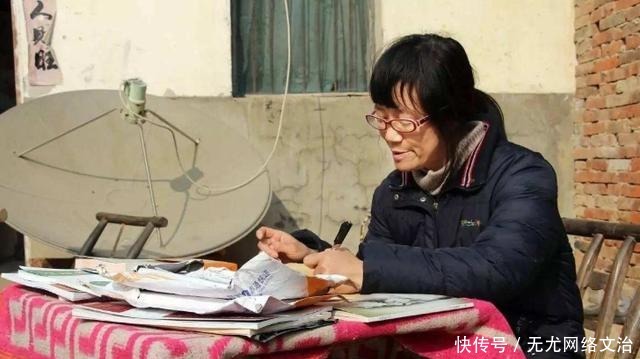 纯粹|“脑瘫诗人”余秀华:苦难不能束缚灵魂,离婚也要追求爱情的纯粹