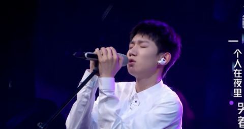 大主宰|年少成名，3次聯(lián)合國演講，被寧靜一語成讖，如今成反矯情導(dǎo)師！