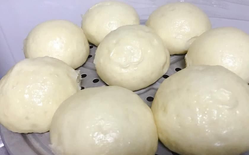 在家蒸馒头别光放酵母了,多加一滴“它”,蒸出来的馒头又香又白