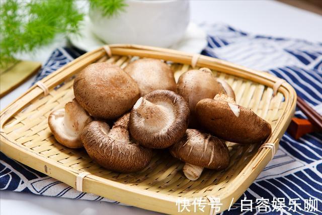 香菇|香菇只用清水洗,是洗不干净的,教你个好方法,洗得干净无虫卵