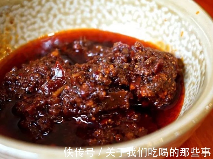 干锅|干锅土豆片，想做出“饭店味”，酱料很关键，厨师长教你秘制做法