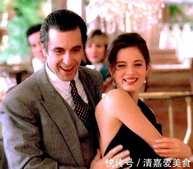 夜来香$毛姆《月亮与六便士》:原来人生最好的活法,不过就一句话