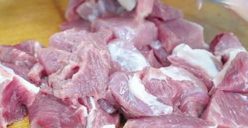  白菜|饺子馆不外传的白菜猪肉馅做法，不腥，不腻，鲜嫩多汁真好吃