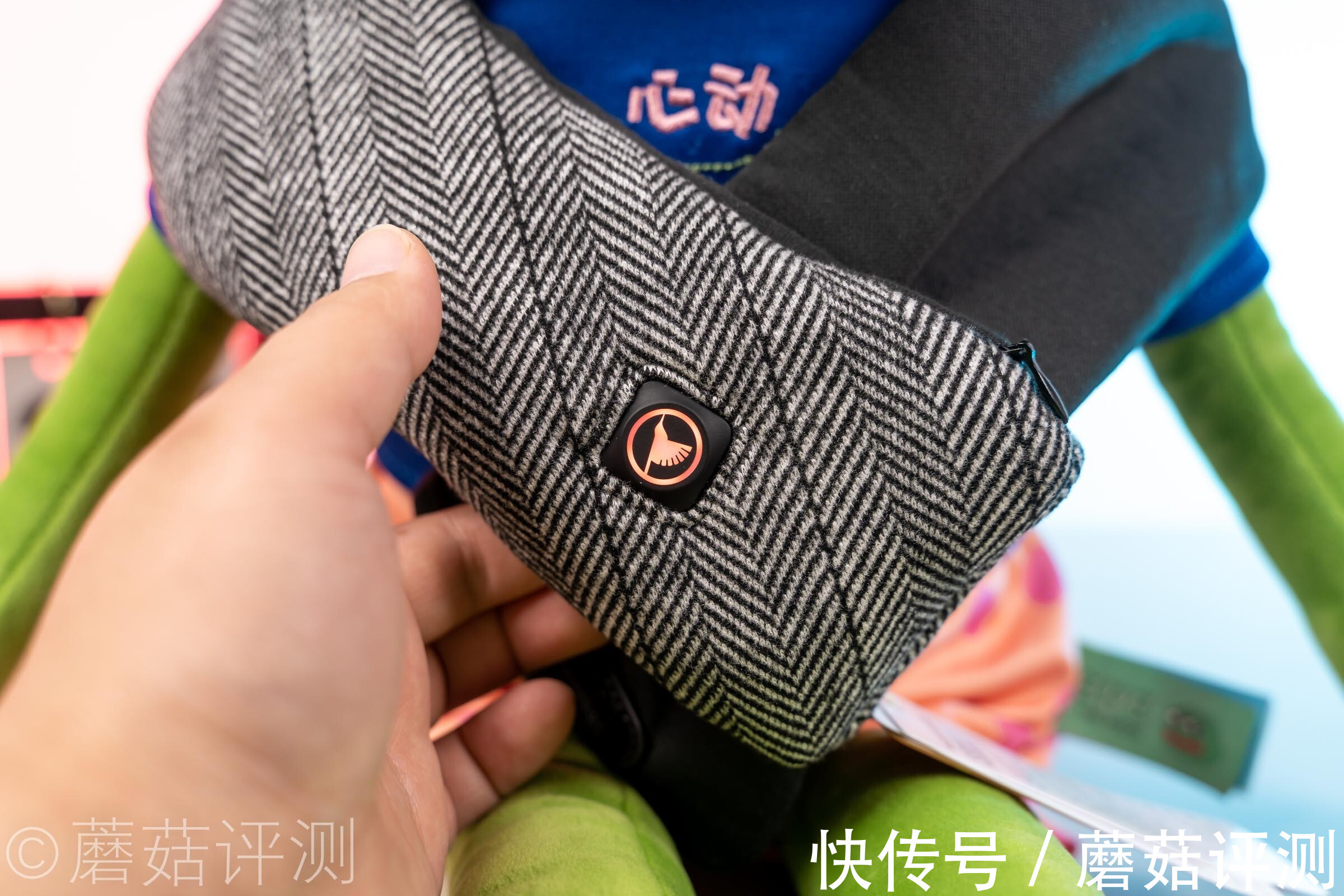 温度|守护后脖颈的最后一片温暖!飞乐思(FLEXWARM)发热围巾行家里手款 体验评测