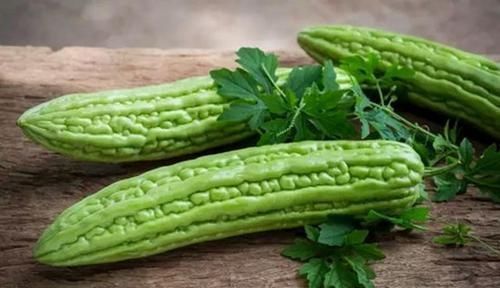 胰岛素|别嫌它苦，它可是糖尿病“救星”，经常吃一点，降低血糖不再高