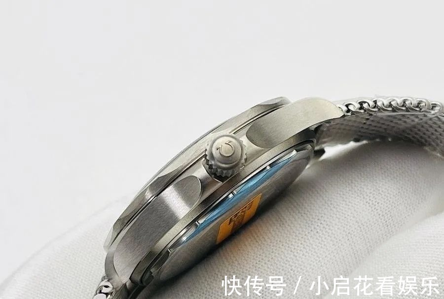 腕表$欧米茄新海马007《无暇赴死》主题版腕表赏析