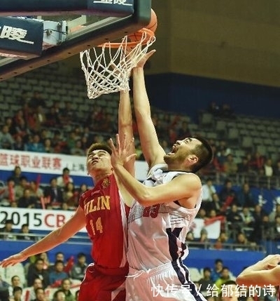 李春江|CBA土豪球队轰然倒下,外援10中一,李春江巧妇难为无米之炊!