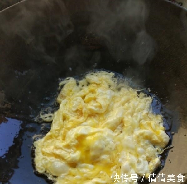味极鲜|米饭杀手烧茄子，这样做爆炸好吃，分分钟舔盘底