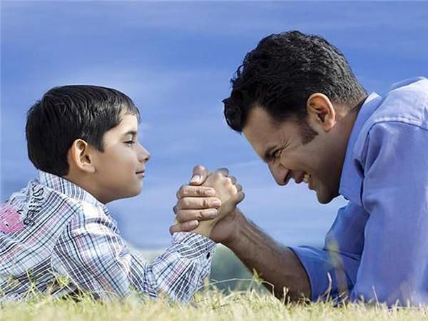 小男孩|男孩出生后背上长胎记,长大后竟变成“龟壳”,差点因此丧命