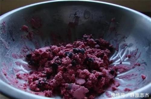 没吃过这冰淇淋，如果你看完还敢下口吃，那我真是佩服你的勇气