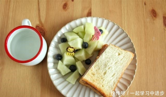 我家早餐都自己做,营养丰富、暖心暖胃,家人每天都有新期待