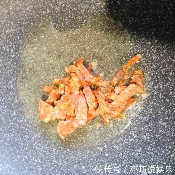 茄子还是这样做最好吃，孩子隔三差五吃，上桌就想抢光！