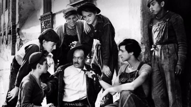 观众|纪念名导路易·布努埃尔诞辰120周年,“西班牙电影大师展”让上海观众和他重逢