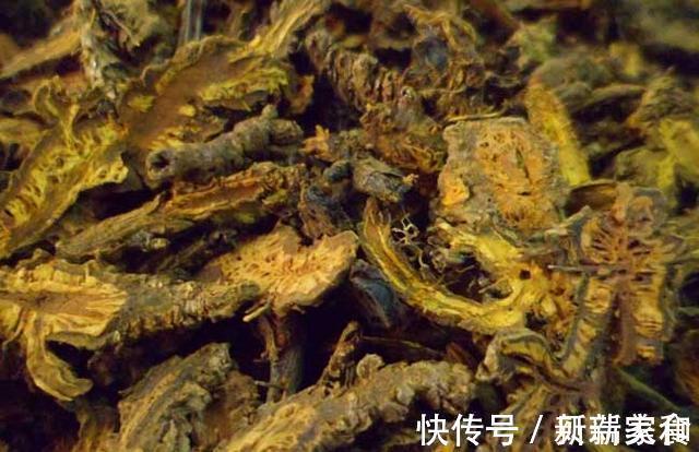 尿片|新生儿护理,常见的十种老经验不靠谱,坑娃的老人言妈妈别轻信