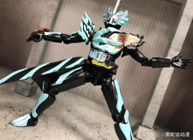 最终boss|假面骑士圣刃装动新品：老乌与圣刃全开者形态 额外追加骨龙特效