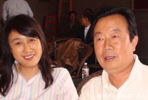 cctv 昔日央视一姐!和丈夫分居17年却依旧恩爱,今63岁热心公益身体壮