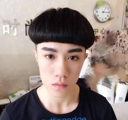 女生“最讨厌”的3种发型,男生别“乱剪”,小心难摆脱单身