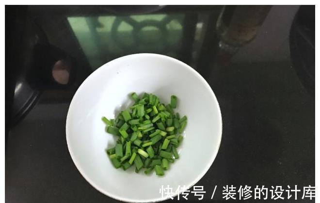 泡面|最适合懒人的一碗面,5分钟搞定,酸爽开胃,比煮泡面还简单