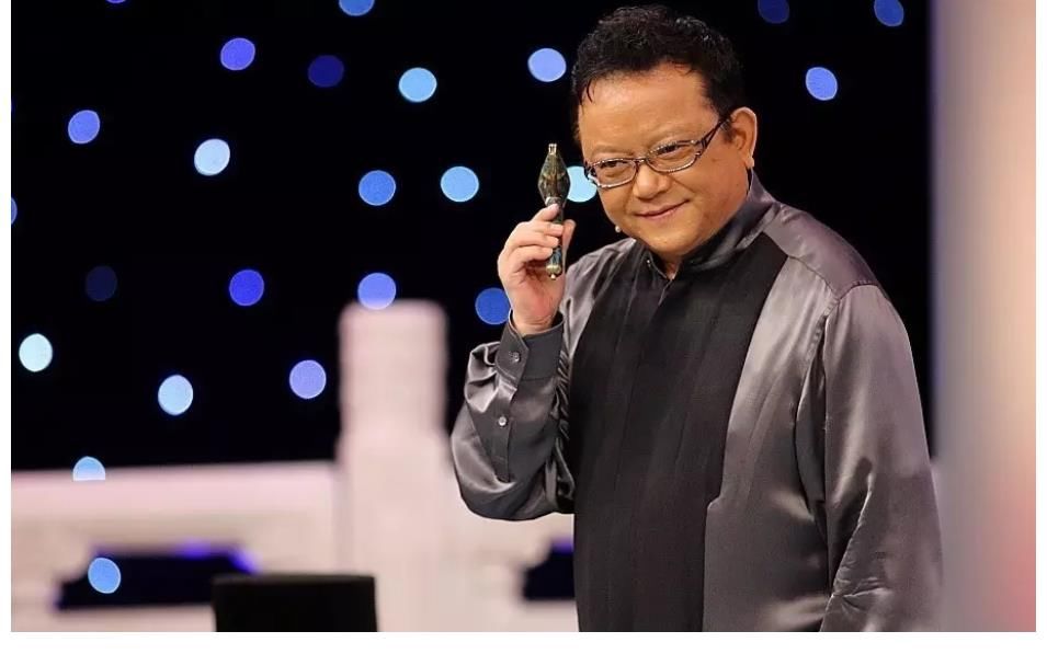 “2亿”明代瓷器被砸，持宝人将王刚和节目组告上法庭，结果如何