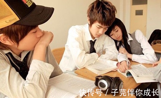 第一封信|15岁女儿早恋,单亲爸爸一夜没睡:父母的态度决定孩子的未来