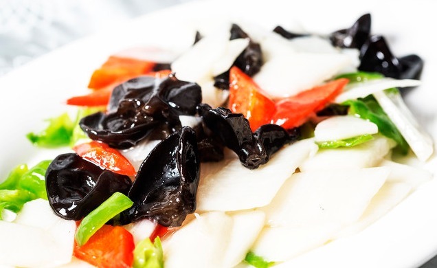 去燥|入秋后,记得“少吃2瓜,多吃5白,干2事”,去燥润肺身体好