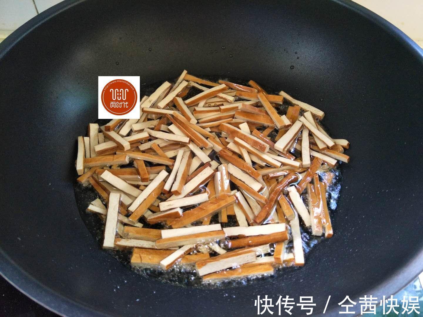 豆腐干新做法，麻、辣、鲜、香，很棒的下酒下饭菜，配方一看就懂