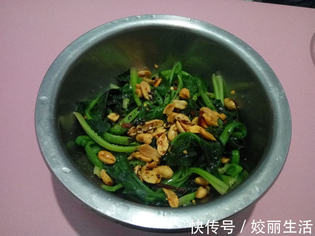 凉拌菠菜|开胃小菜凉拌菠菜,下饭解腻,营养丰富