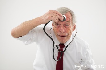 脑梗的帮凶被揪出，烟酒没上榜，这事做多了，十有八九被脑梗缠身