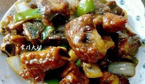 家人最爱吃的还是家常菜，色香味俱全，好吃不油腻，拌饭吃真香